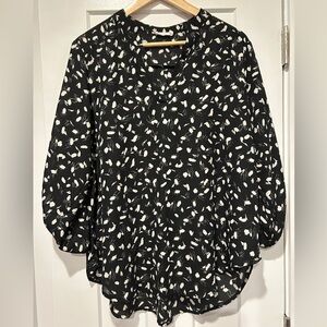 Lush Black and White Patterned Blouse